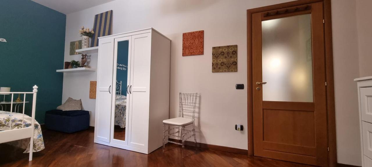 Via Battisti 109 Lägenhet Caserta Exteriör bild